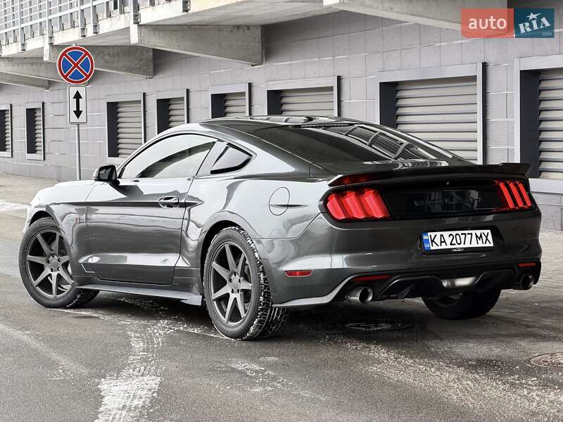 Купе Ford Mustang 2014 в Киеве фото 5 Купе Ford Mustang 2014 в Киеве