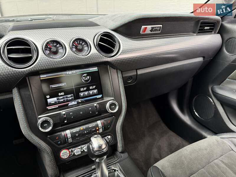 Купе Ford Mustang 2014 в Киеве фото 25 Купе Ford Mustang 2014 в Киеве