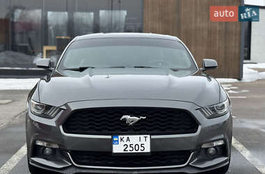 Купе Ford Mustang 2016 в Киеве