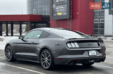 Купе Ford Mustang 2016 в Киеве