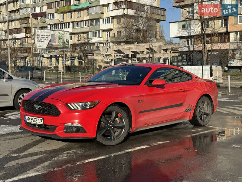 Купе Ford Mustang 2015 в Киеве