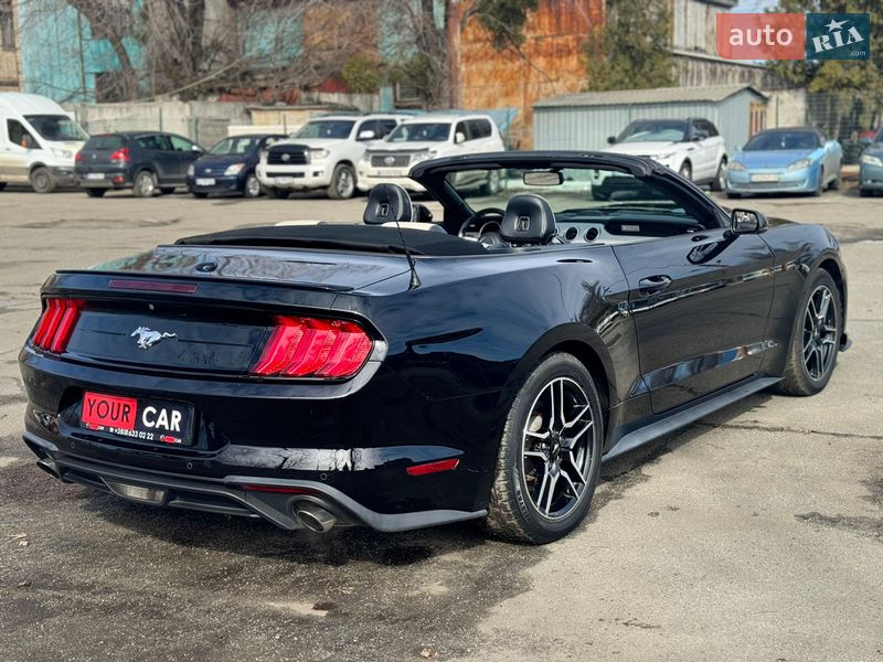 Кабриолет Ford Mustang 2019 в Киеве