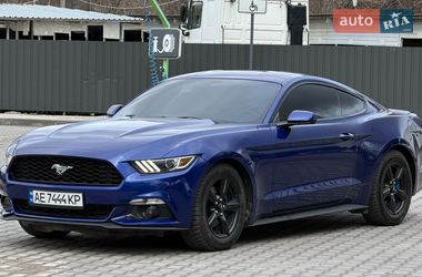 Купе Ford Mustang 2015 в Дніпрі