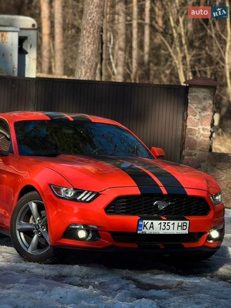 Купе Ford Mustang 2016 в Києві
