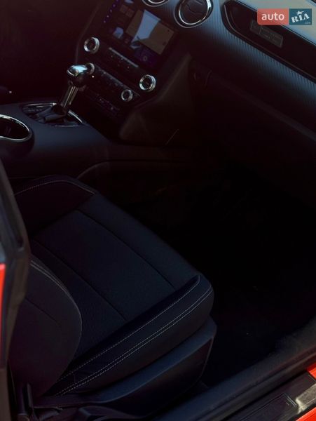 Купе Ford Mustang 2016 в Києві