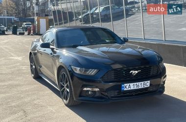 Купе Ford Mustang 2015 в Киеве