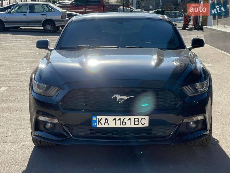 Купе Ford Mustang 2015 в Києві