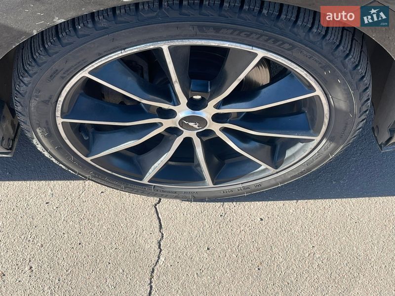 Купе Ford Mustang 2015 в Києві