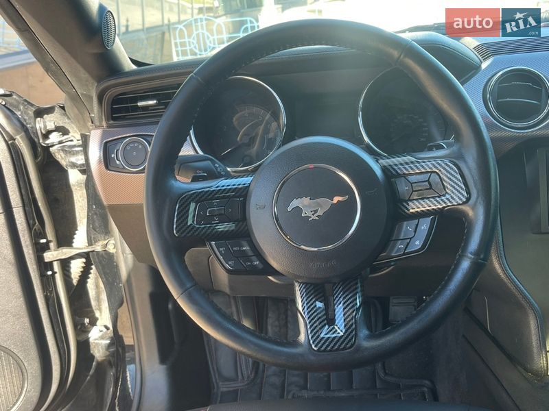 Купе Ford Mustang 2015 в Києві