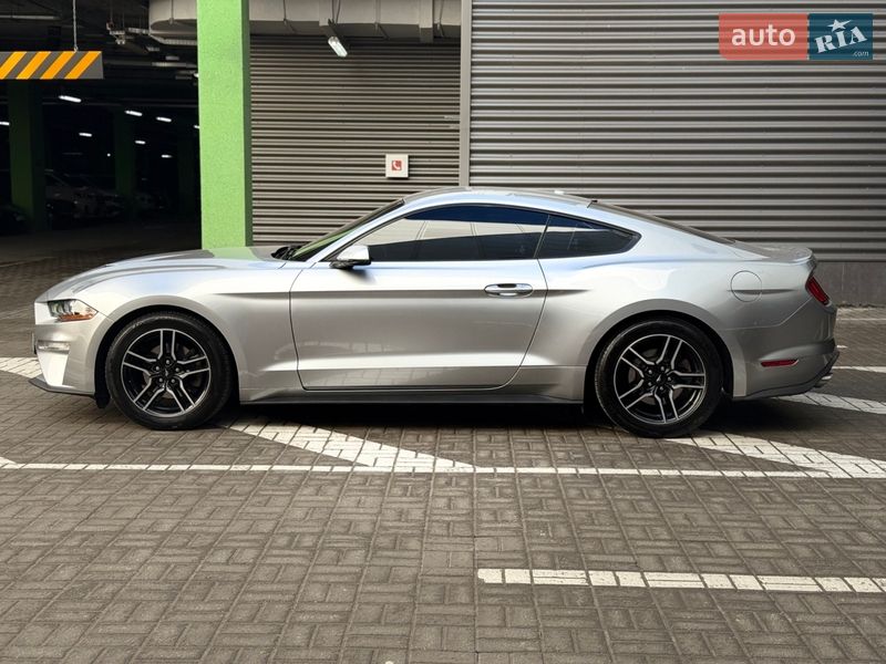 Купе Ford Mustang 2019 в Киеве