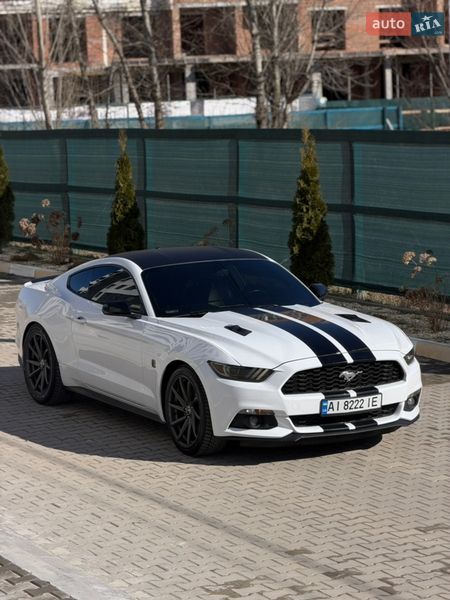Купе Ford Mustang 2016 в Бучі
