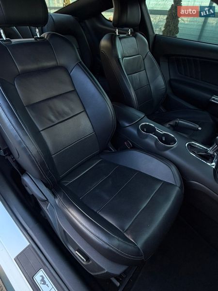 Купе Ford Mustang 2016 в Бучі
