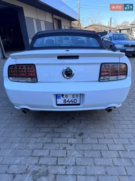 Кабриолет Ford Mustang 2008 в Киеве
