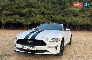 Кабриолет Ford Mustang 2018 в Львове