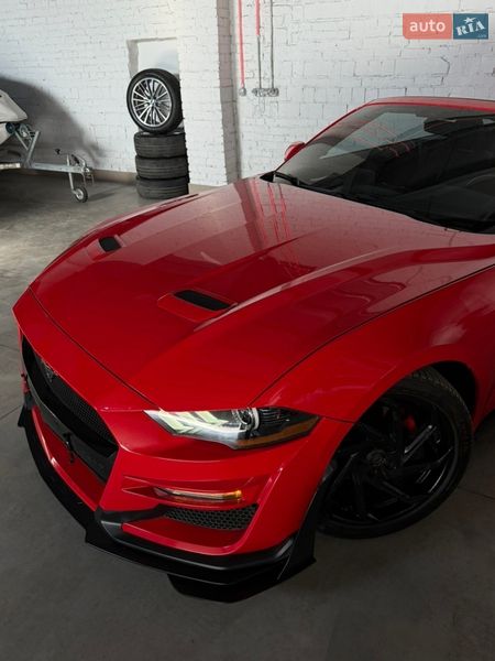 Кабриолет Ford Mustang 2019 в Черновцах