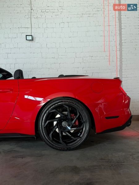 Кабриолет Ford Mustang 2019 в Черновцах