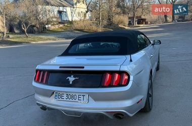 Кабриолет Ford Mustang 2015 в Корсуне-Шевченковском