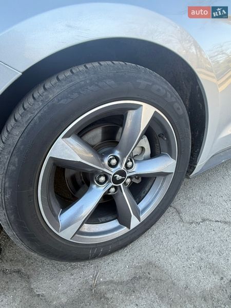 Кабриолет Ford Mustang 2015 в Корсуне-Шевченковском