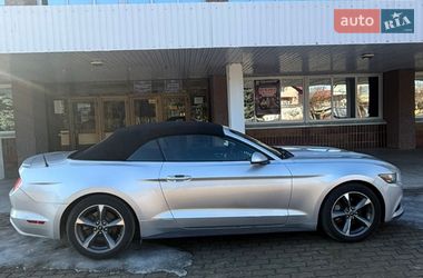 Кабриолет Ford Mustang 2015 в Корсуне-Шевченковском
