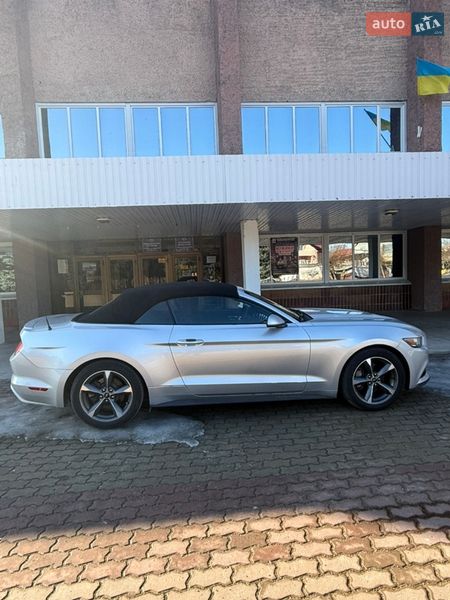 Кабриолет Ford Mustang 2015 в Корсуне-Шевченковском