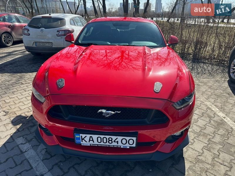 Купе Ford Mustang 2016 в Києві