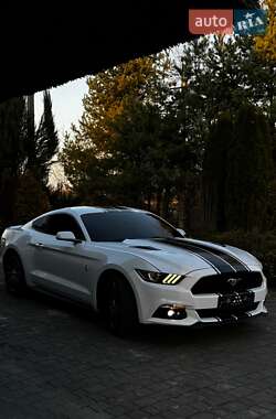 Купе Ford Mustang 2015 в Ивано-Франковске