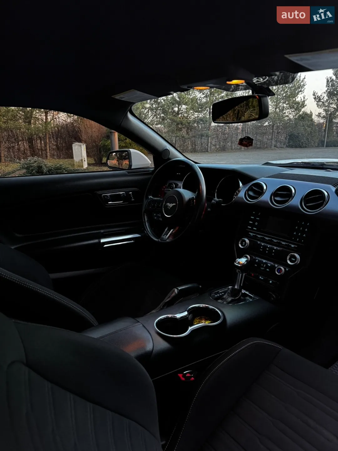 2015 Ford Mustang - мініатюра 16