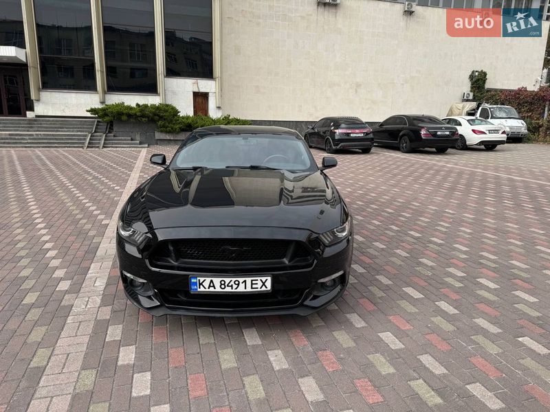 Купе Ford Mustang 2017 в Киеве