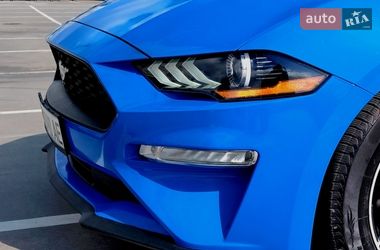 Кабриолет Ford Mustang 2018 в Киеве