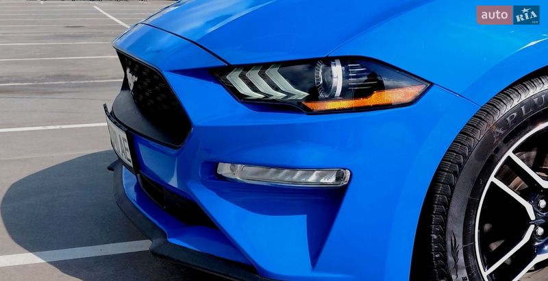 Кабриолет Ford Mustang 2018 в Киеве