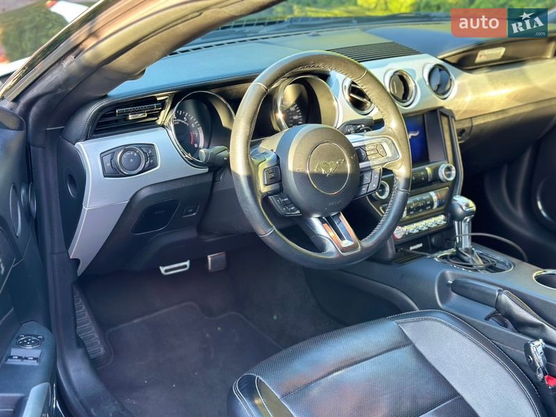 Купе Ford Mustang 2017 в Львове