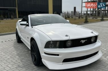 Кабриолет Ford Mustang 2006 в Черновцах