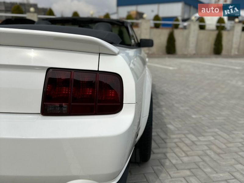 Кабріолет Ford Mustang 2006 в Чернівцях фото 6 Кабріолет Ford Mustang 2006 в Чернівцях