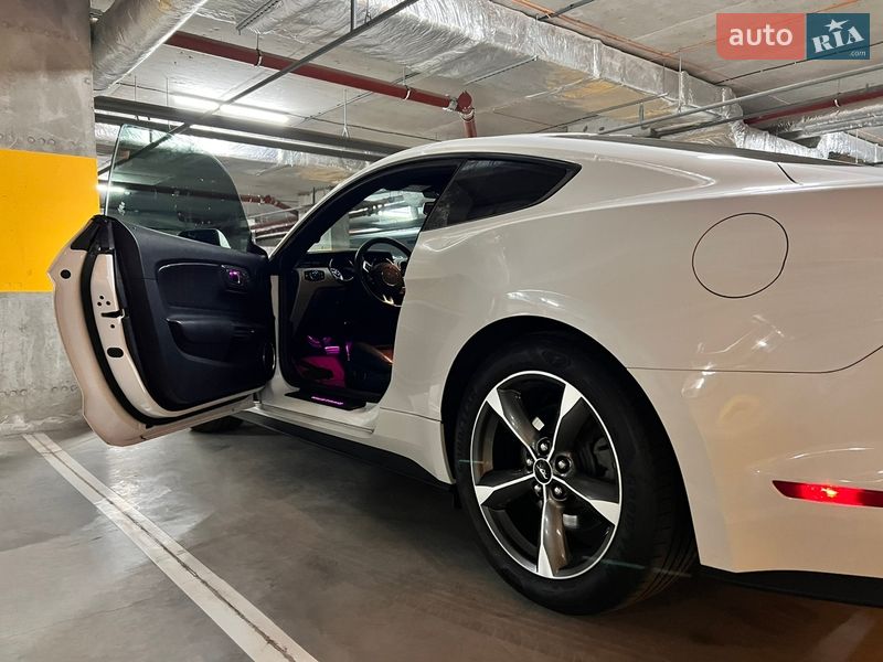 Купе Ford Mustang 2015 в Дніпрі фото 8 Купе Ford Mustang 2015 в Дніпрі