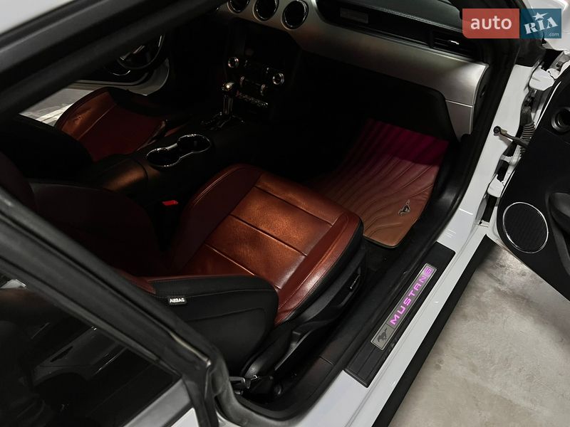 Купе Ford Mustang 2015 в Дніпрі фото 13 Купе Ford Mustang 2015 в Дніпрі