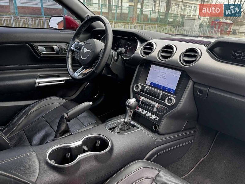Купе Ford Mustang 2020 в Киеве фото 30 Купе Ford Mustang 2020 в Киеве
