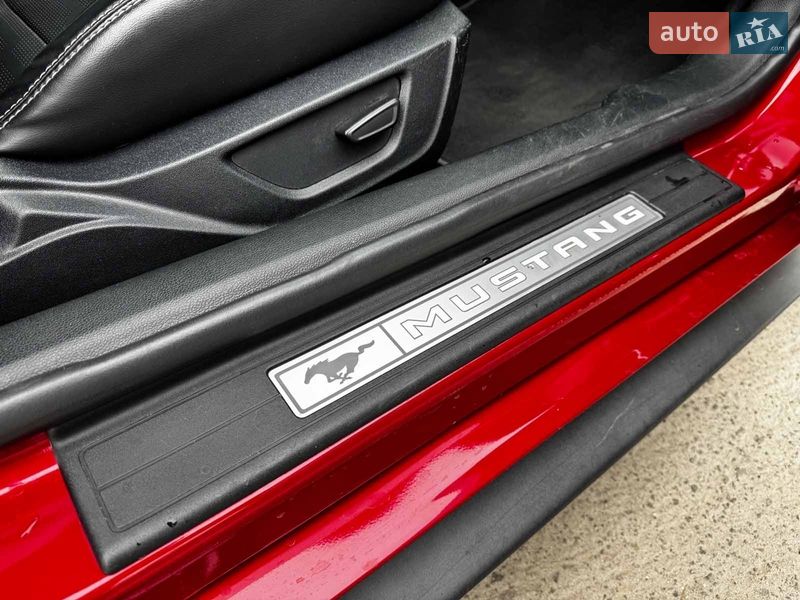 Купе Ford Mustang 2020 в Киеве фото 34 Купе Ford Mustang 2020 в Киеве