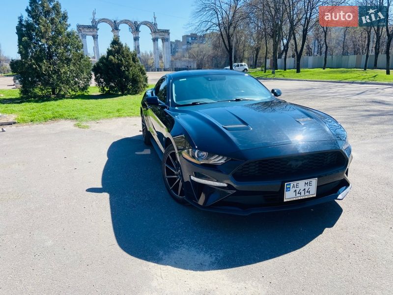 Купе Ford Mustang 2017 в Каменском