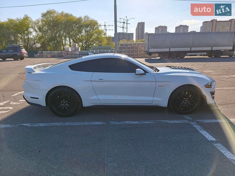 Купе Ford Mustang 2020 в Киеве