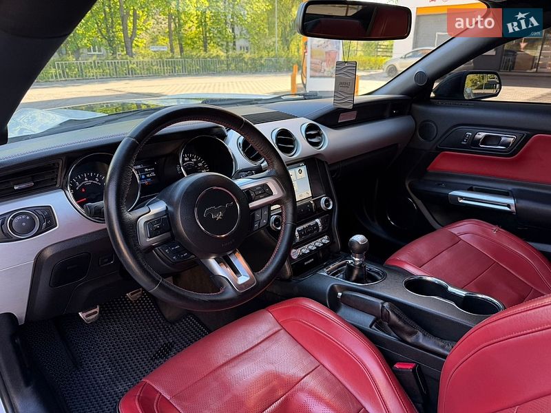 Купе Ford Mustang 2015 в Дніпрі