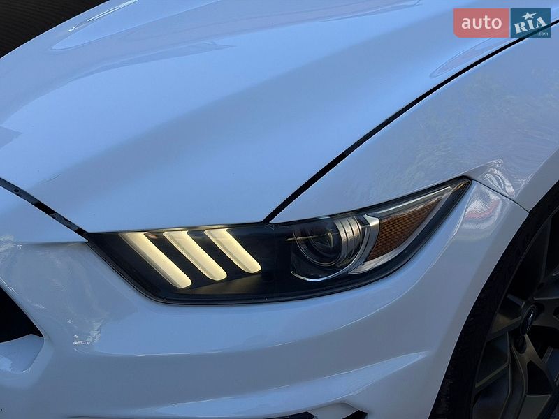 Купе Ford Mustang 2015 в Дніпрі