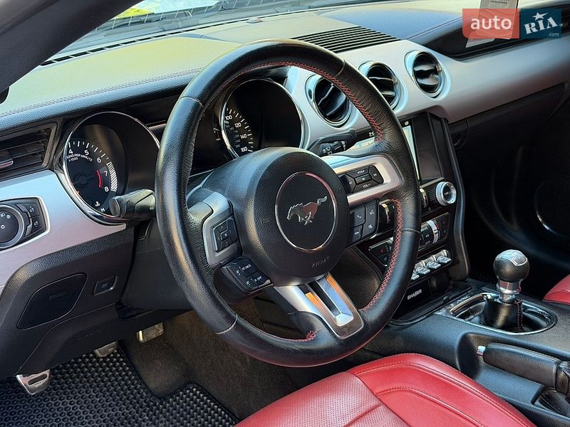 Купе Ford Mustang 2015 в Дніпрі
