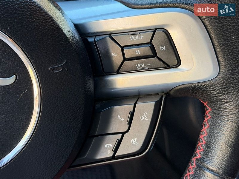 Купе Ford Mustang 2015 в Дніпрі