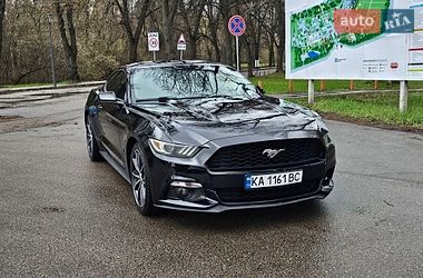 Купе Ford Mustang 2015 в Киеве