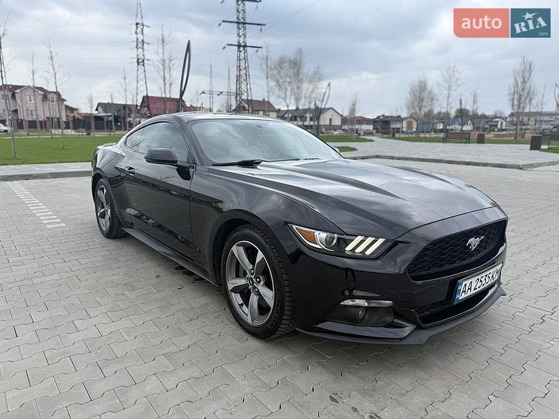 Купе Ford Mustang 2015 в Ирпене