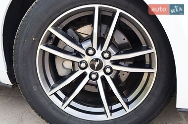 Купе Ford Mustang 2017 в Чернігові