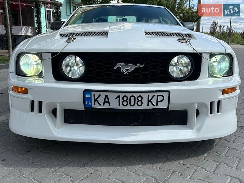 Купе Ford Mustang 2008 в Києві