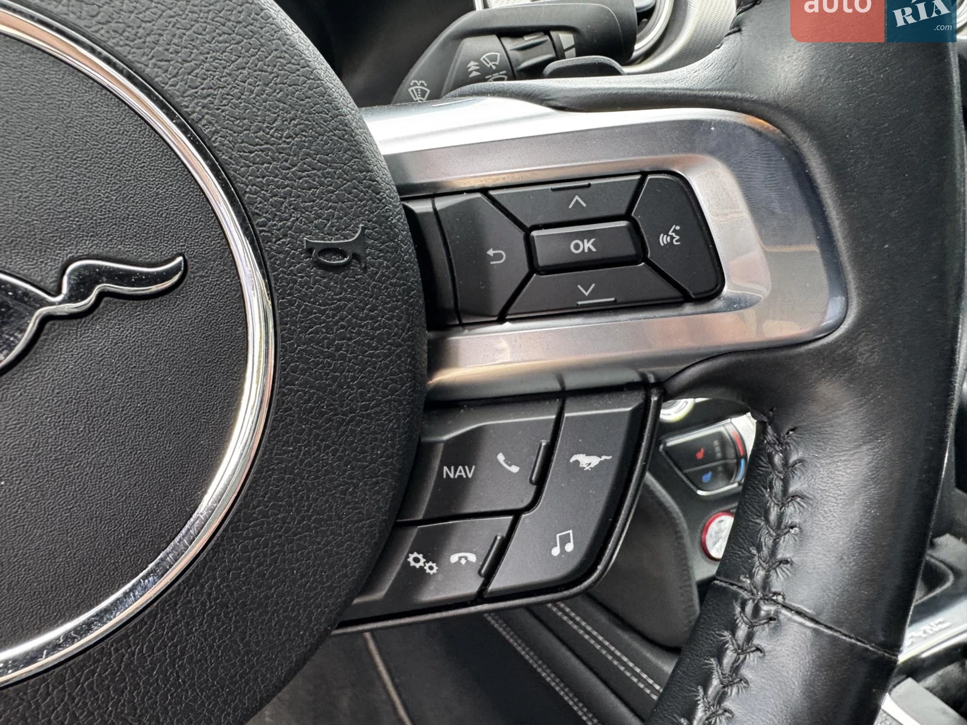 2020 Ford Mustang - мініатюра 28