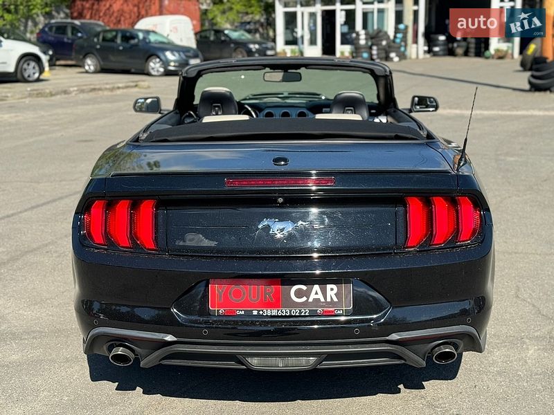 Кабриолет Ford Mustang 2019 в Киеве