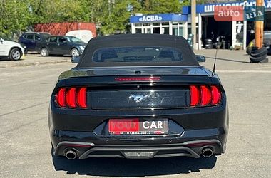 Кабриолет Ford Mustang 2019 в Киеве